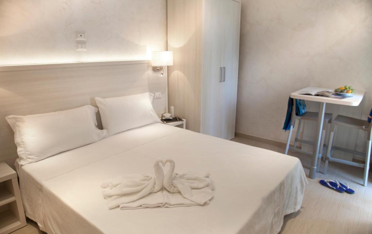 Marina Beach Aparthotel Rimini Bagian luar foto
