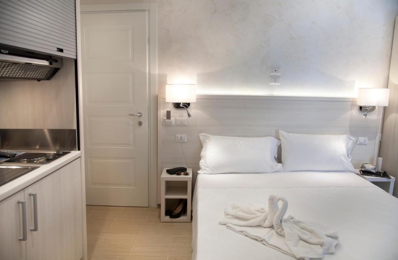 Marina Beach Aparthotel Rimini Bagian luar foto